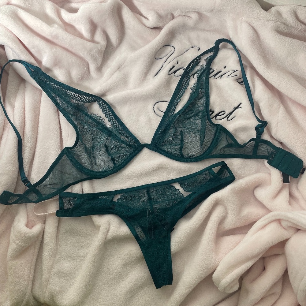 Victoria Secret Very Sexy